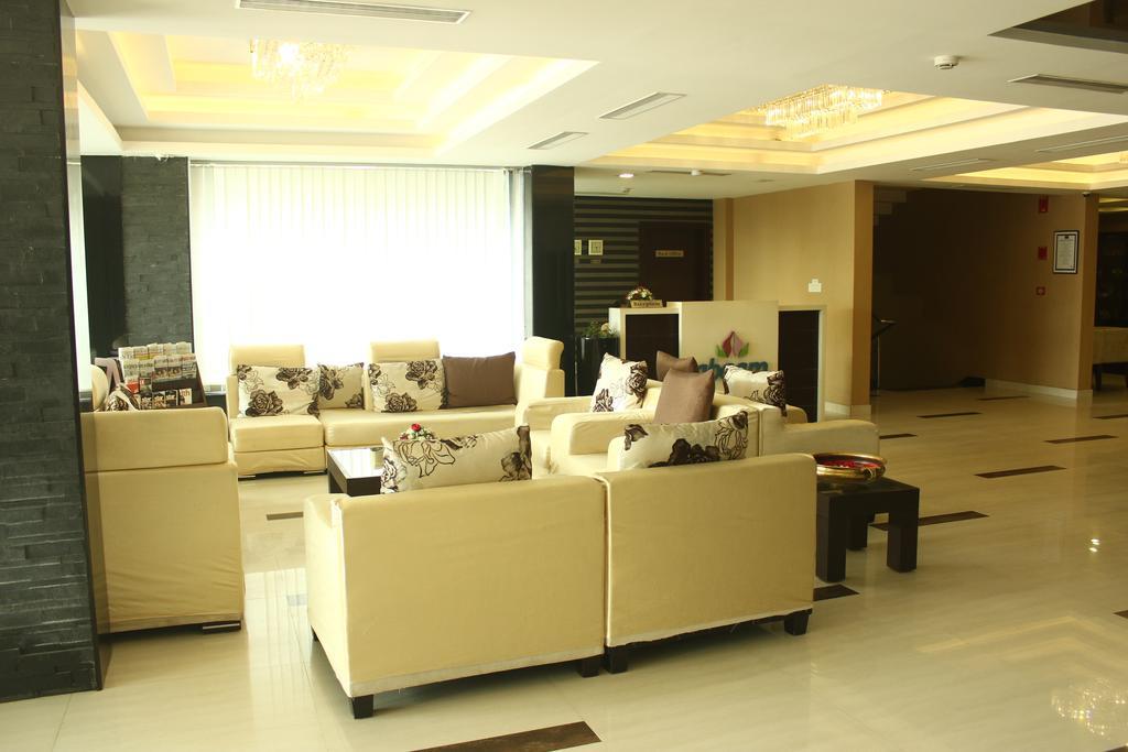 Abaam Cochin Hotel Kochi Exterior foto