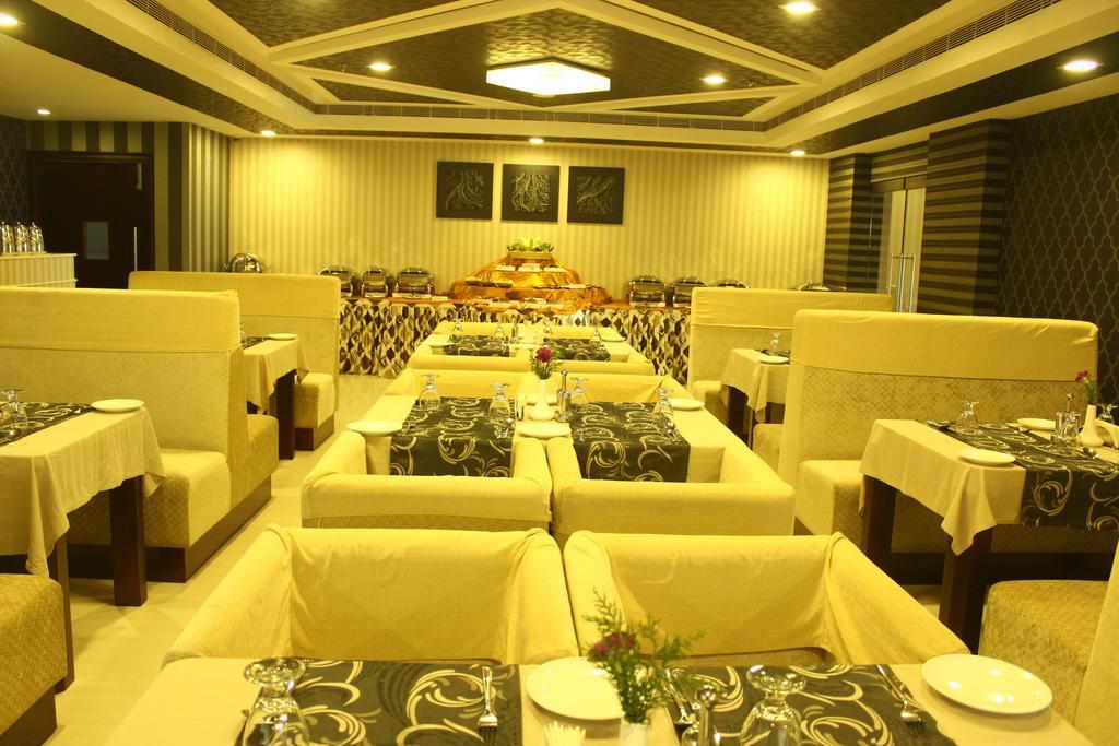 Abaam Cochin Hotel Kochi Exterior foto