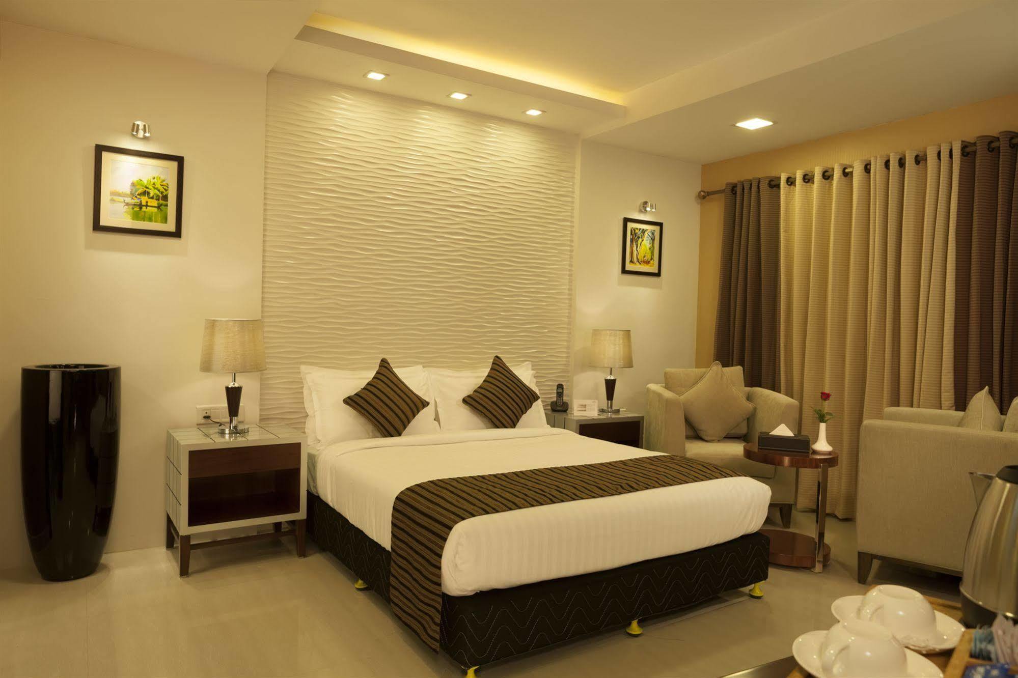 Abaam Cochin Hotel Kochi Exterior foto